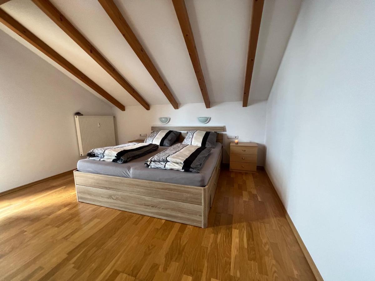 D&R Appartement Bei Rosenheim Esterno foto