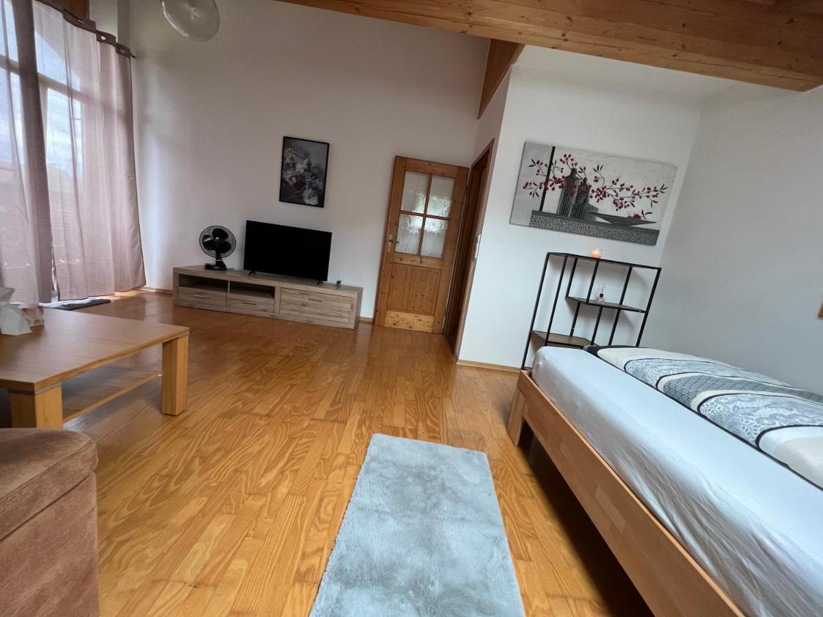 D&R Appartement Bei Rosenheim Esterno foto